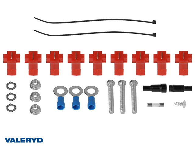 Pistorasia 13-napainen kaapelilla 1,5 m